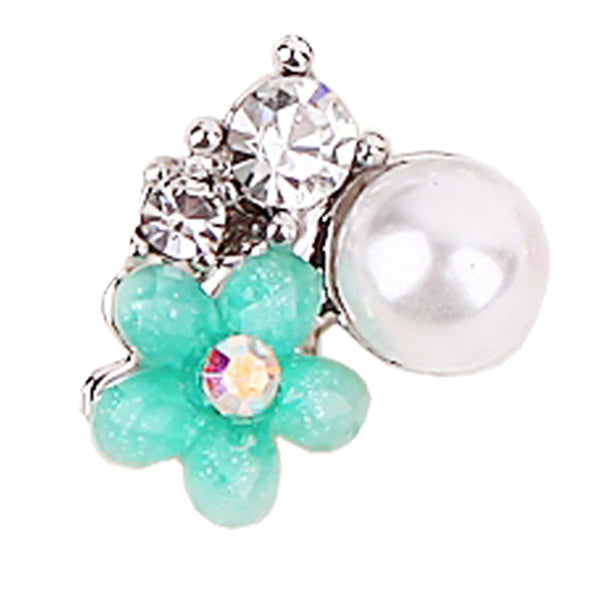 Fuschia Nail Art - Daisy & Crystals - Green